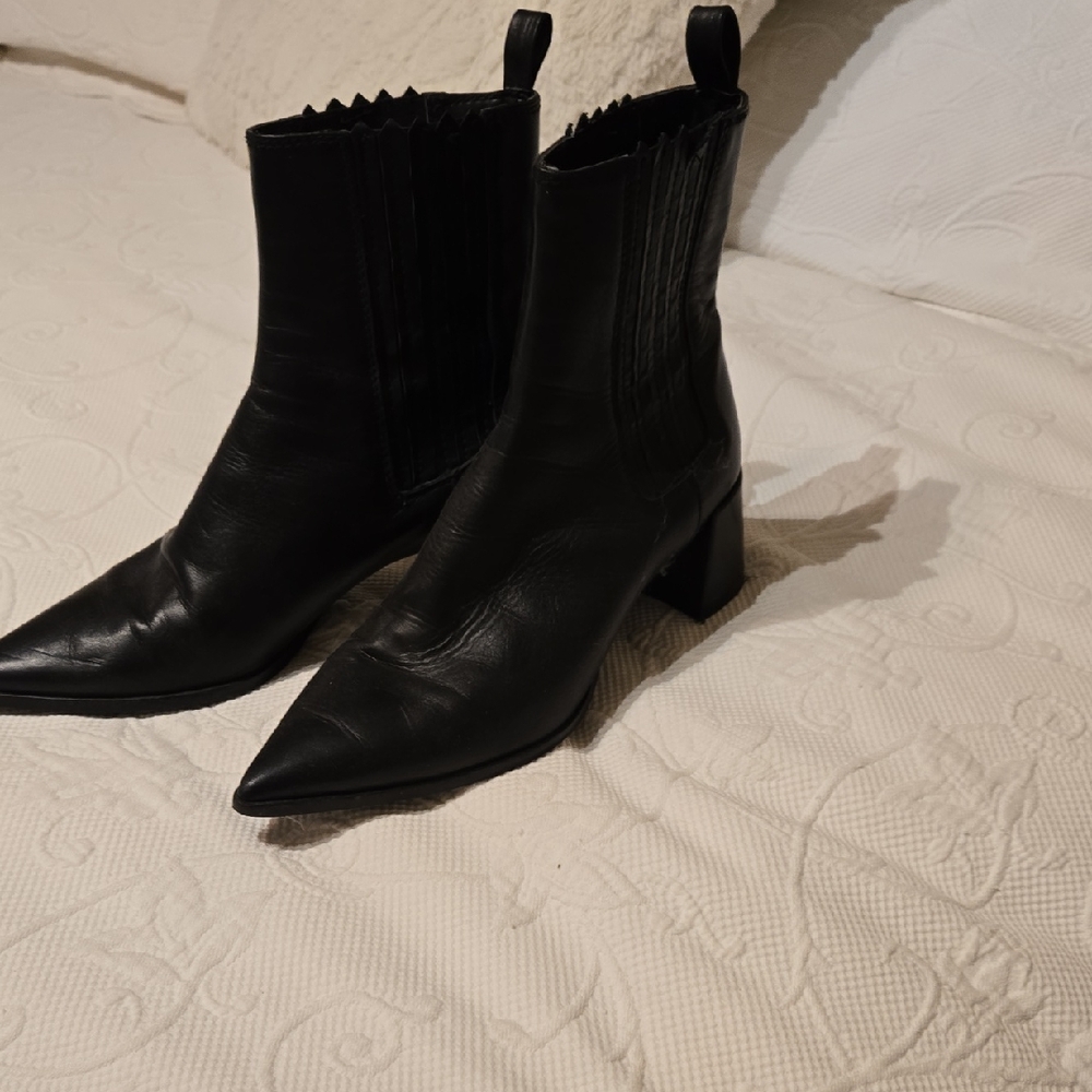 Zara Sleek Black Leather Ankle Booties